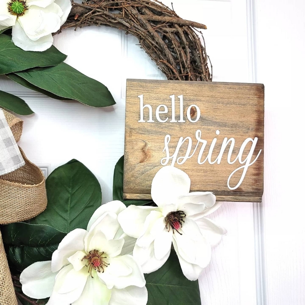 Custom Magnolia Wreath Hello Spring - Picture 2 of 3